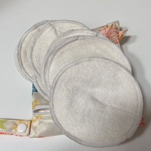 Kindred Bravely nursing pads